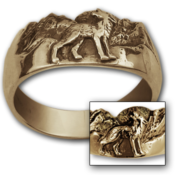 Howling Wolf Ring in 14k Gold